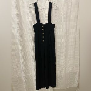 Black forever 21 jumpsuit, tightens at the waist, size small
